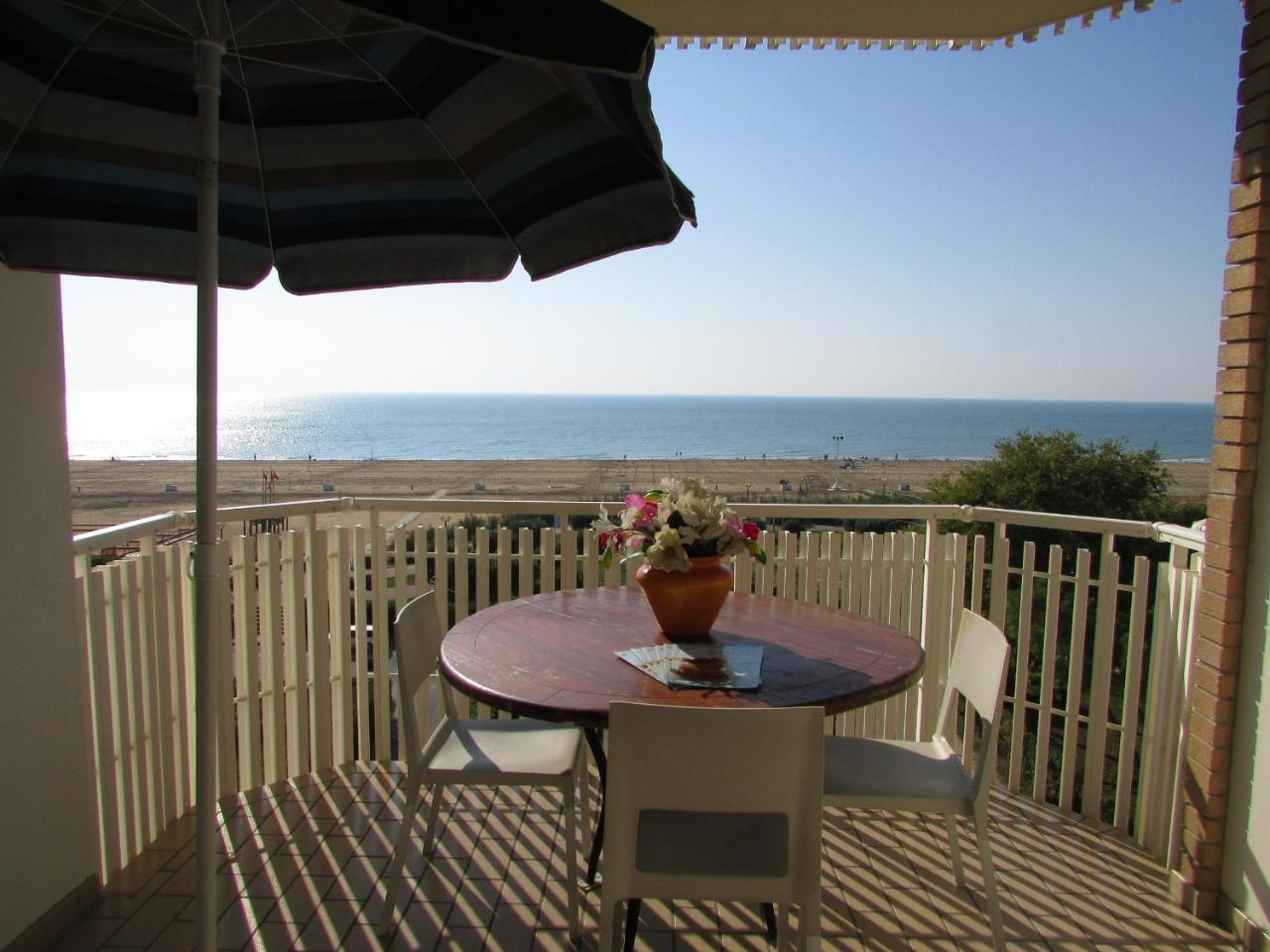Franco Apartment Bibione Bagian luar foto