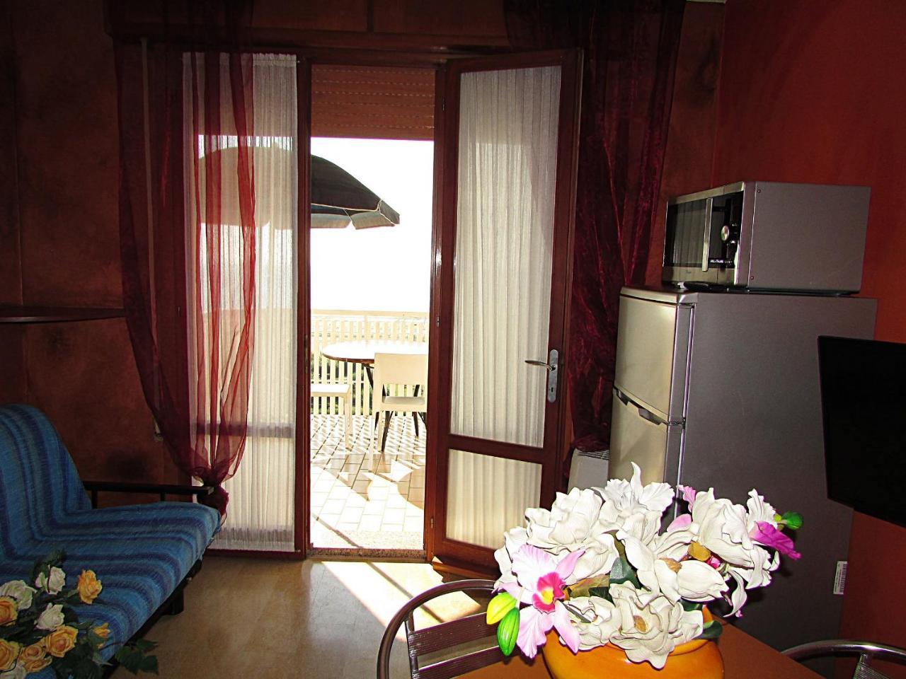Franco Apartment Bibione Bagian luar foto